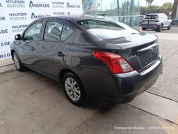 vehicle_2