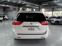 vehicle_4