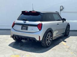 vehicle_5